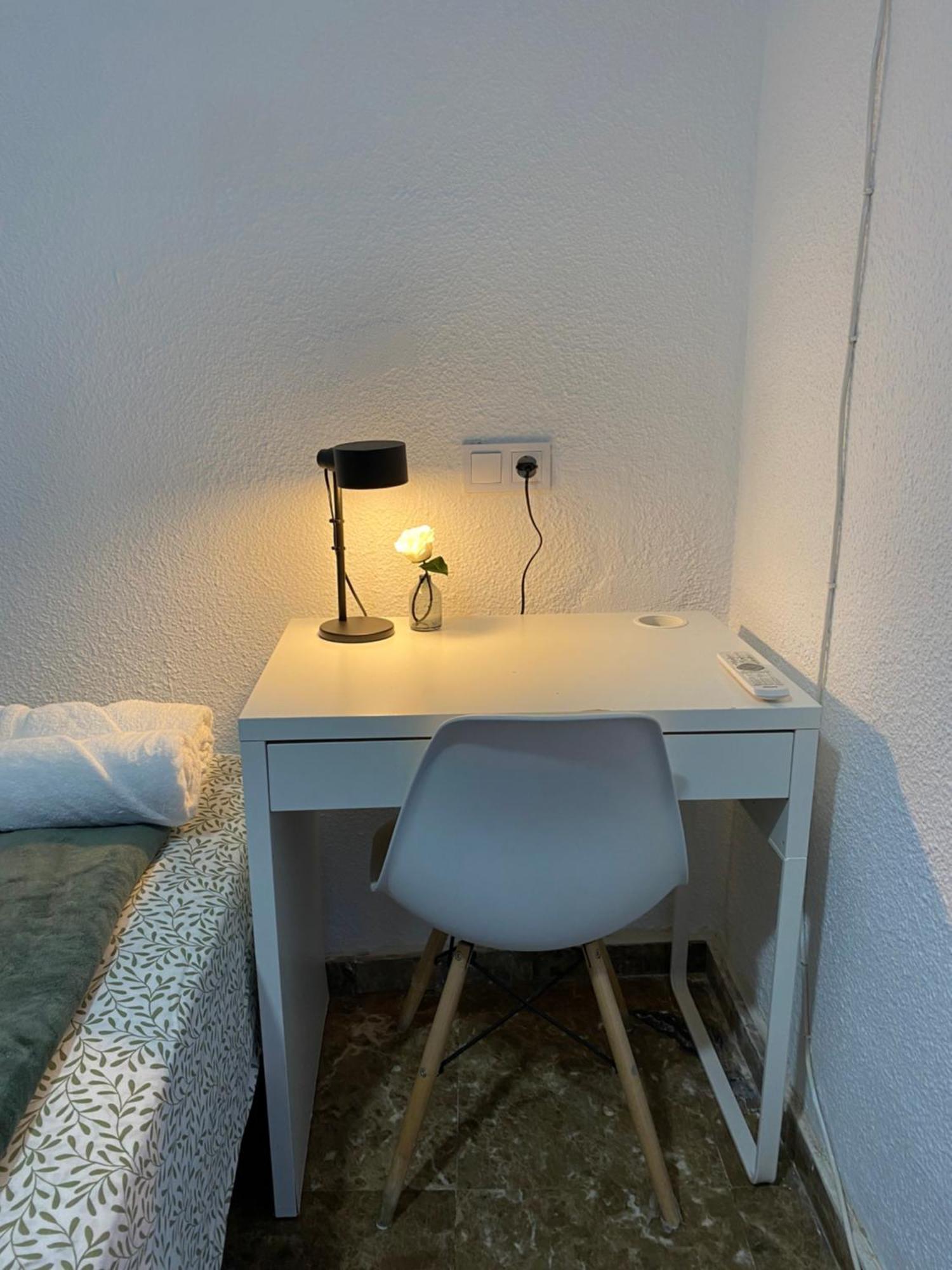 Apartamentos Econostay Fuencarral 马德里 外观 照片